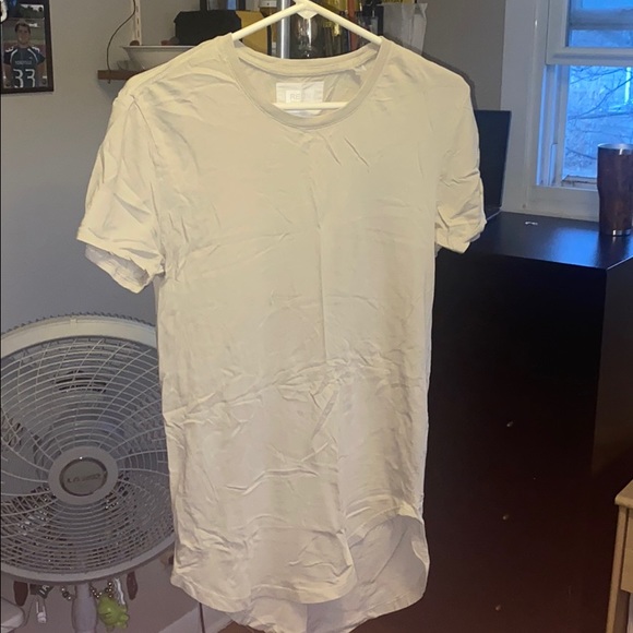 Men’s Stylish Short sleeve Light Gray Long Tee - Picture 3 of 4